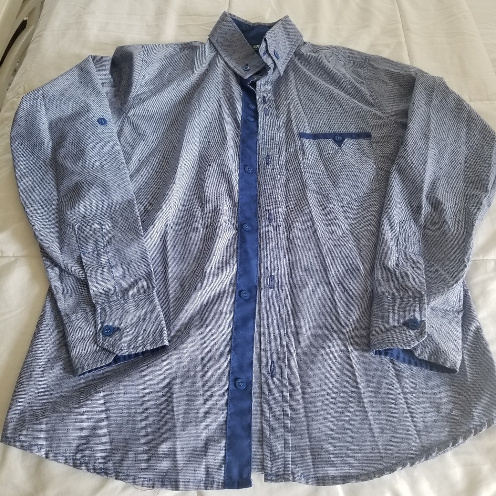 Blue pattern dress shirt